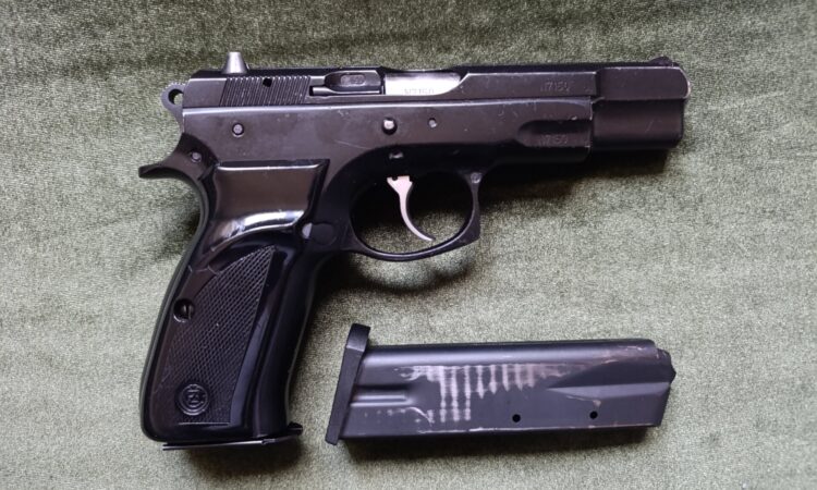 Satılık TABANCA – CZ 75 – 9mm (9x19mm) – Taşıma Ruhsatlı – Eskişehir – İlan 31881 – Görsel 31885