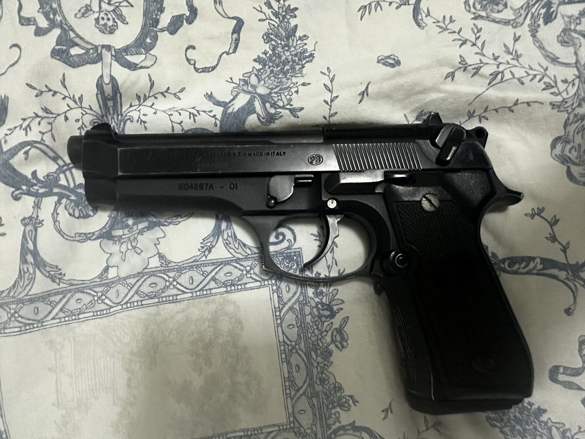 Satılık TABANCA – Beretta 92 – 9mm (9x19mm) – Taşıma Ruhsatlı – İstanbul – İlan 34257 – Görsel 34258