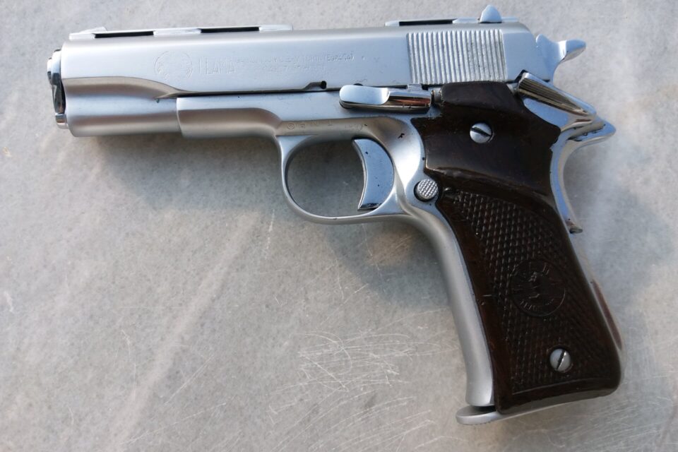 Satılık TABANCA – Llama Max II – 7.65mm (.32 ACP) – Taşıma Ruhsatlı – Osmaniye – İlan 34001 – Görsel 34005