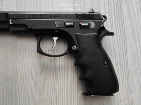 Satılık TABANCA – CZ 75 – 9mm (9x19mm) – Taşıma Ruhsatlı – Bursa – İlan 34053 – Görsel 34054