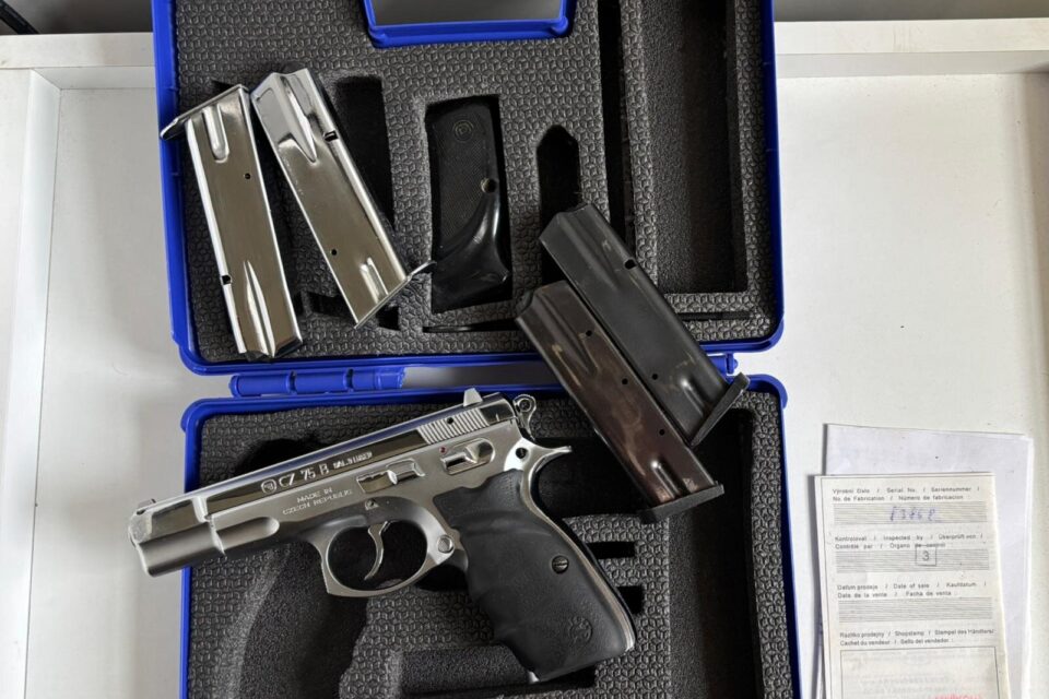 Satılık TABANCA – CZ 75 – 9mm (9x19mm) – Taşıma Ruhsatlı – İstanbul – İlan 34391 – Görsel 34392