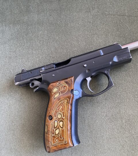 Satılık TABANCA – CZ 75 – 9mm (9x19mm) – Taşıma Ruhsatlı – Konya – İlan 36070 – Görsel 36071