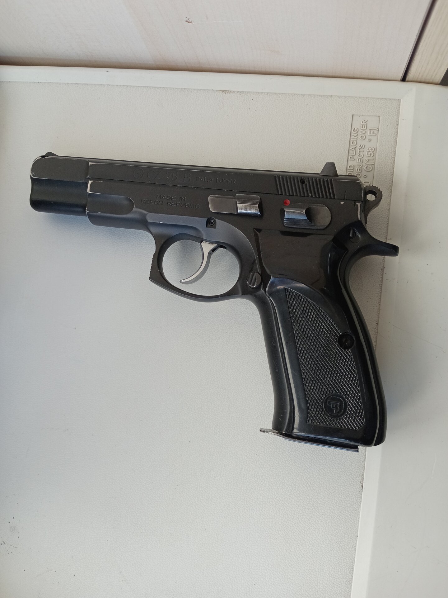Satılık TABANCA – CZ 75 – 9mm (9x19mm) – Taşıma Ruhsatlı – Ankara – İlan 36310 – Görsel 36313