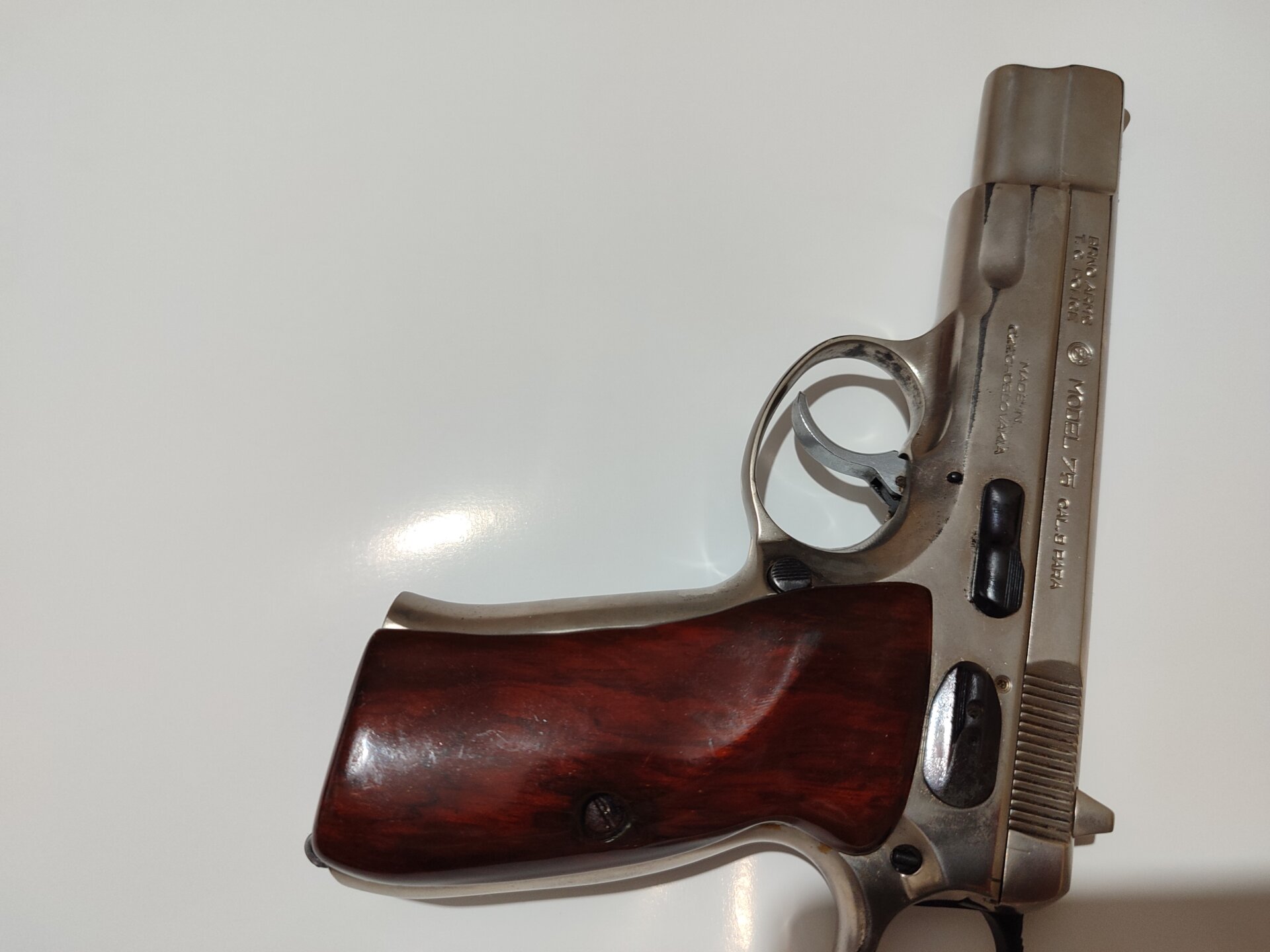 Satılık TABANCA – CZ 75 – 9mm (9x19mm) – Bulundurma Ruhsatlı – İstanbul – İlan 34790 – Görsel 34793