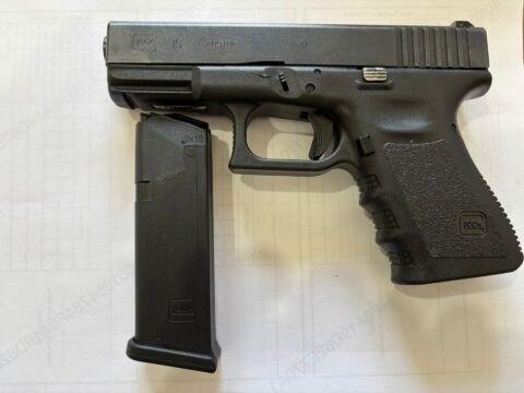 Satılık TABANCA – Glock 19 – 9mm (9x19mm) – Taşıma Ruhsatlı – Elazığ – İlan 39280 – Görsel 39281
