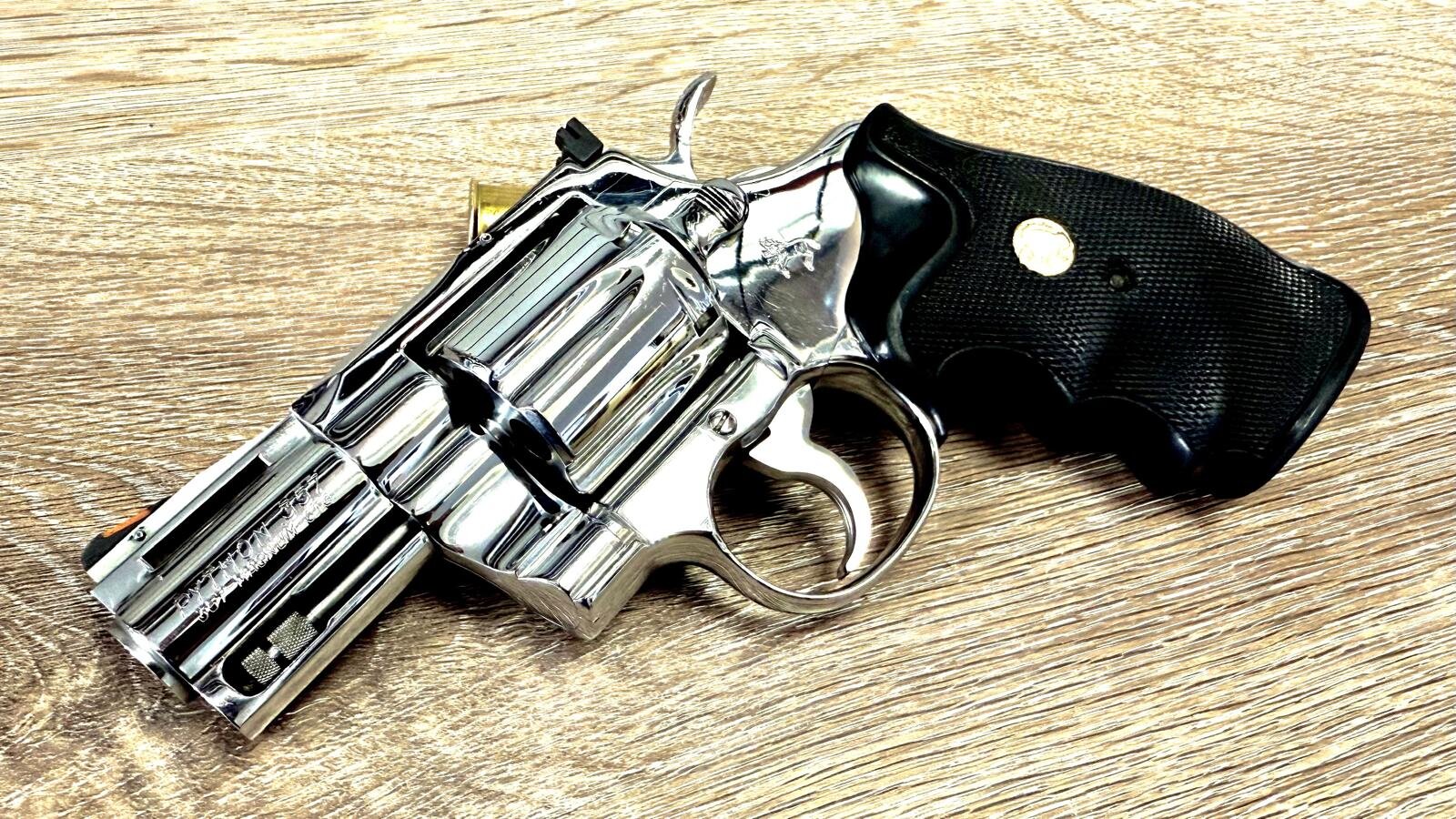 Satılık TABANCA – Colt Python – 357 Magnum – Taşıma Ruhsatlı – Ankara – İlan 39260 – Görsel 39262
