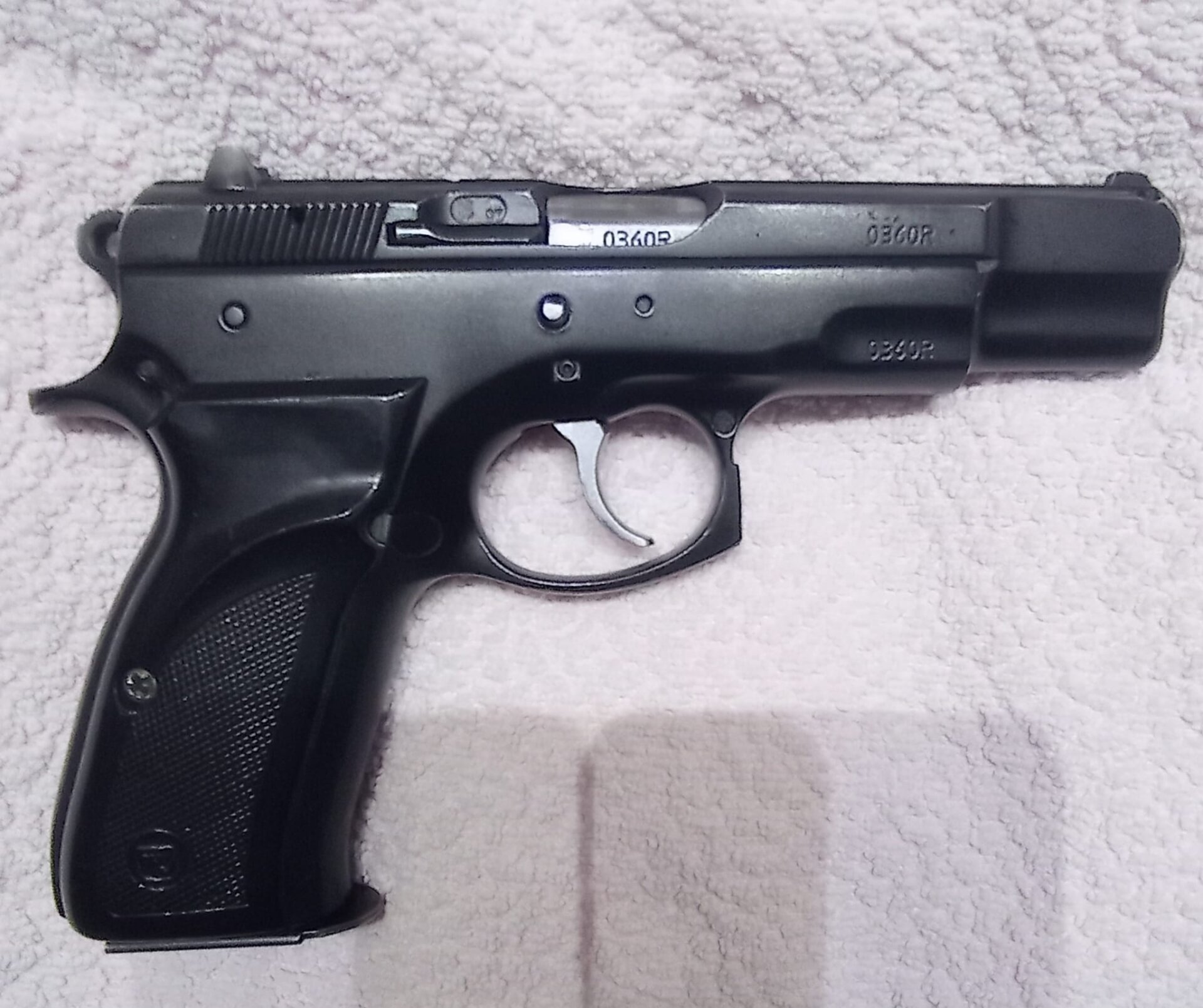 Satılık TABANCA – CZ 75 – 9mm (9x19mm) – Taşıma Ruhsatlı – Eskişehir – İlan 21035 – Görsel 41334