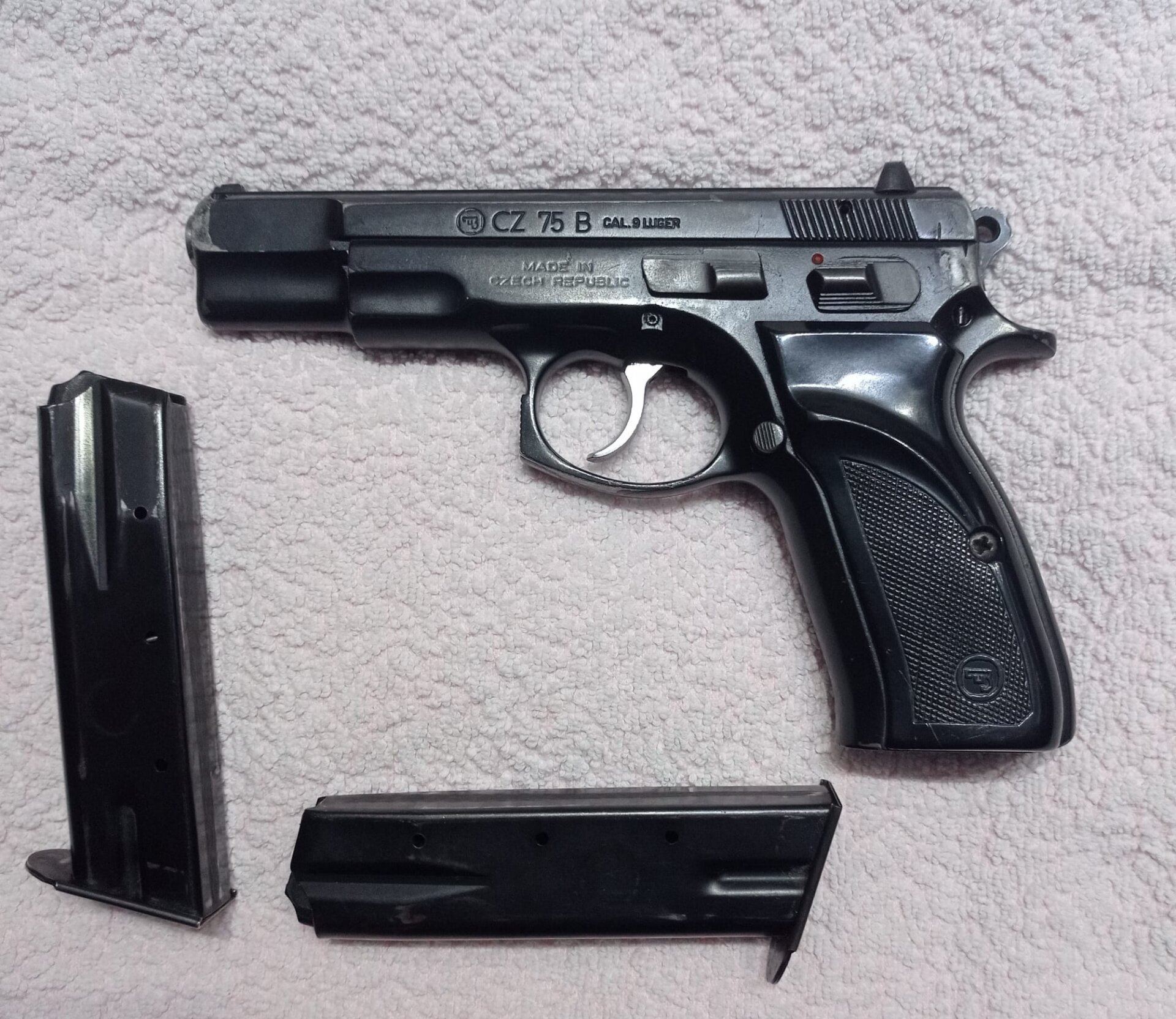Satılık TABANCA – CZ 75 – 9mm (9x19mm) – Taşıma Ruhsatlı – Eskişehir – İlan 21035 – Görsel 41336